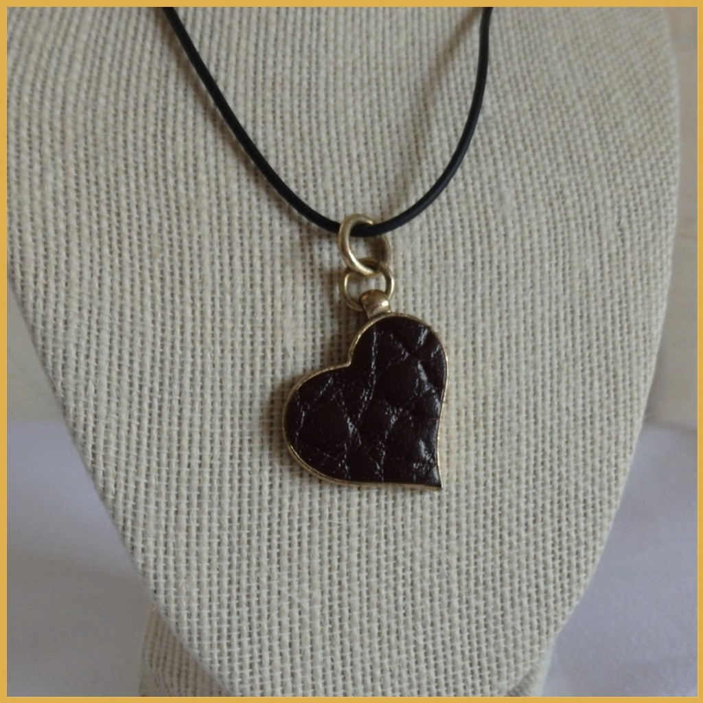 Faux Leather Heart Vintage Pendant Upcycled _2