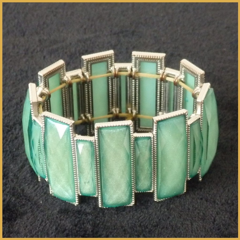 Art Deco-style Green Recycled Bracelet_3